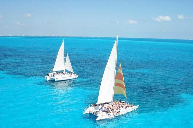 Isla Mujeres Catamaran Luxury Sailing Experience - Setting sail from Cancun to Isla Mujeres