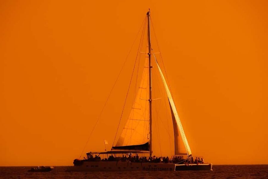 Isla Mujeres: Catamaran Ride with Open Bar, Snorkeling, and Lunch - The reef stop: clear water, limited time