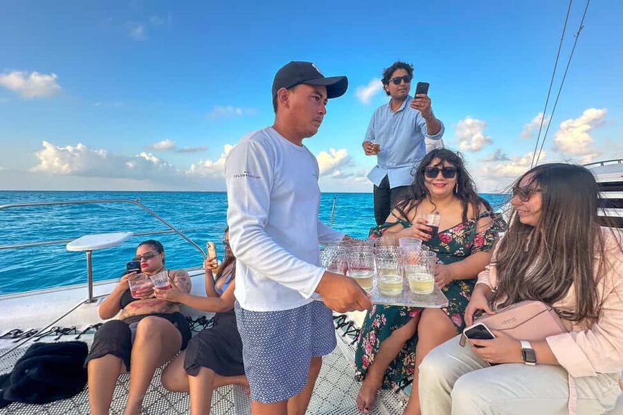 Isla Mujeres: Catamaran Ride with Open Bar, Snorkeling, and Lunch - Who will enjoy this trip most