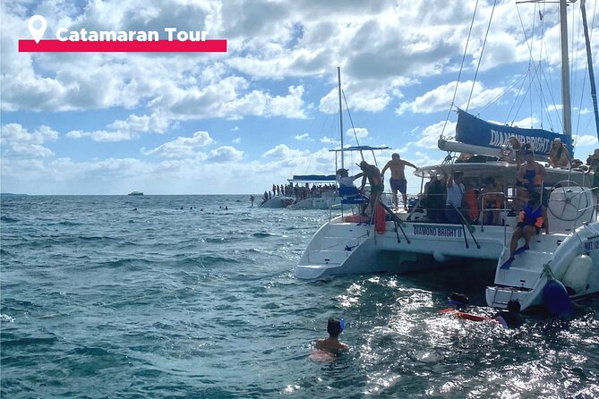 Isla Mujeres Catamaran + Snorkel + Open Bar on board + Buffet - Spinnaker rides and changing weather