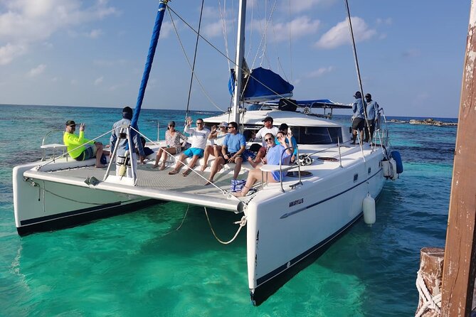 Isla Mujeres: Catamaran Tour with Snorkeling Food, Drinks, Beach - MUSA and the underwater sculpture experience