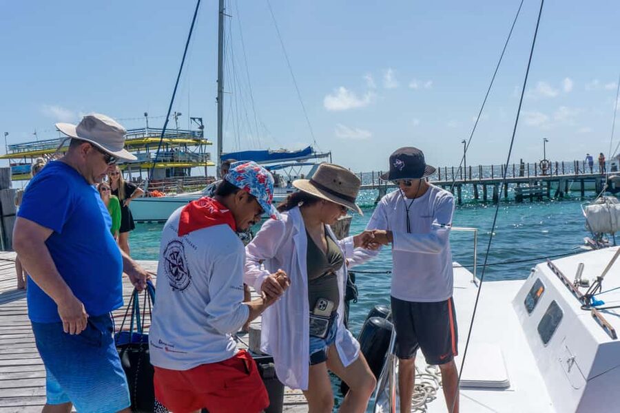 Isla Mujeres Catamaran Tour with Snorkeling & Open bar - One hour at MUSA and El Meco
