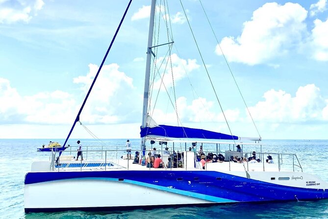 Isla Mujeres Catamaran Unlimited! from Cancun & Playa del Carmen - From Cancun hotels to the Punta Sam marina