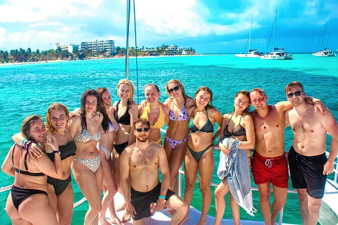 Isla Mujeres Catamaran Unlimited! from Cancun & Playa del Carmen - Playa Norte and the beach club