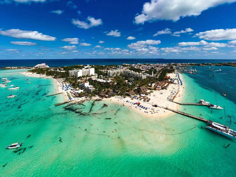 Isla Mujeres: Catamaran with Open Bar, Snorkeling and Lunch - Sailing the Caribbean on the Catamaran