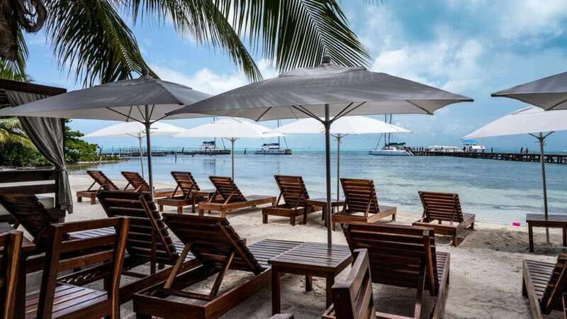 Isla Mujeres: Catamaran with Open Bar, Snorkeling and Lunch - The Short Snorkeling Stop