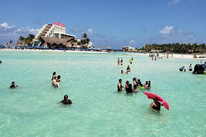 Isla Mujeres Full Day Tour on Yacht with Snorkel and Buffet - Who will enjoy this Isla Mujeres day