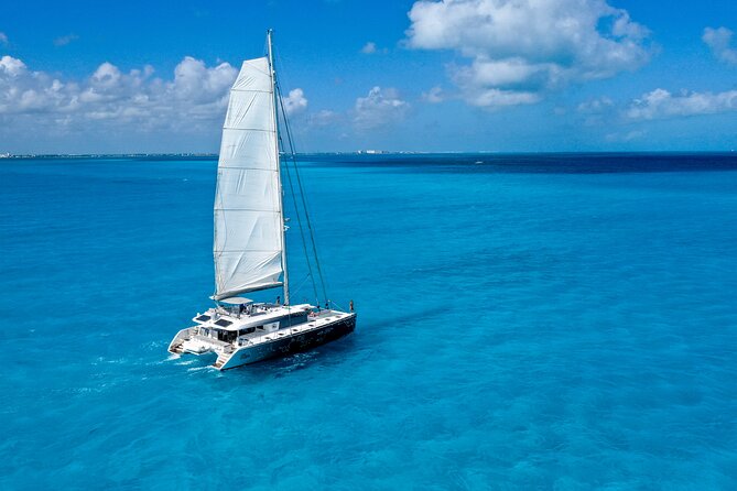 Isla Mujeres Platinum by Albatros Catamarans - El Meco Reef and the first swim