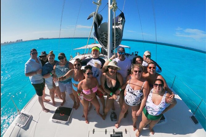 Isla Mujeres Premium Catamaran Tour with transportation from Playa del Carmen - Your time on Isla Mujeres