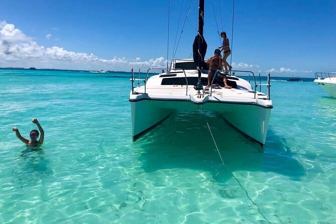Isla Mujeres Private Catamaran, Cruising, Snorkeling having Fun!! - What the crew and boat experience add