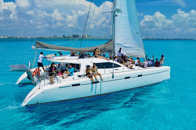 Isla Mujeres Spring Break Party Catamaran Snorkel and Open Bar - The catamaran ride across Cancun’s Caribbean coast