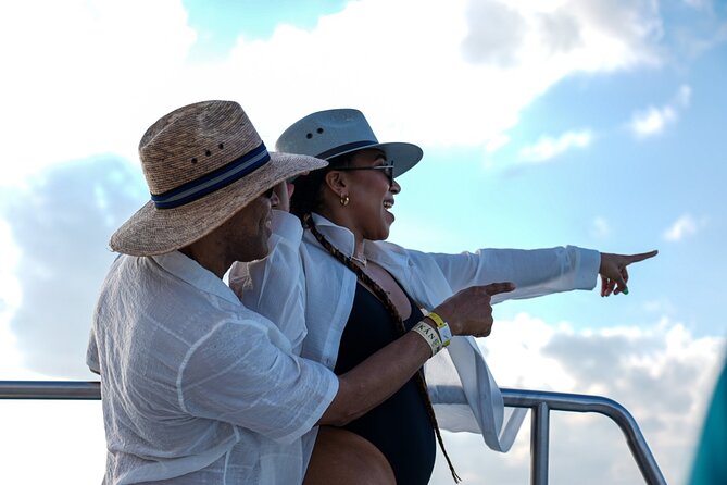 Isla Mujeres Sunset Cruise and Tour from Cancun - Practical details that affect the evening