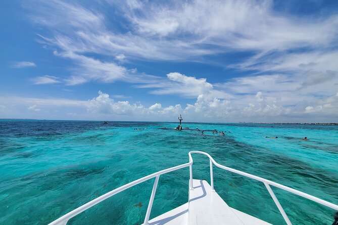 Isla Mujeres Tour, Snorkel and Golf Cart included - Taking control with a golf cart
