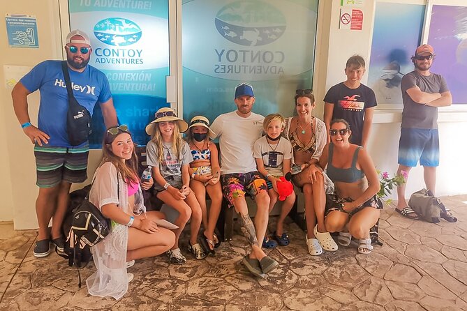 Isla Mujeres Tour, Snorkel and Golf Cart included - Miguel Hidalgo Avenue for lunch and a walk