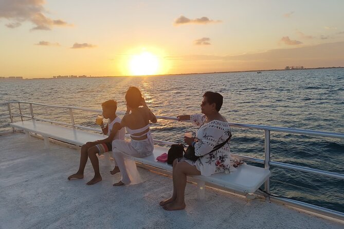 Isla Mujeres Tour with Open Bar Food and Snorkeling - What kind of Isla Mujeres day this is