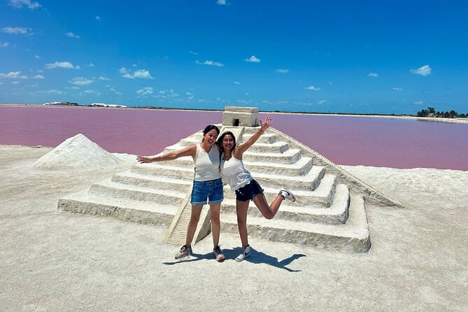 Las Coloradas, Río Lagartos and Playa Cancunito Tour from Mérida - Playa Cancunito: beautiful, basic, and brief