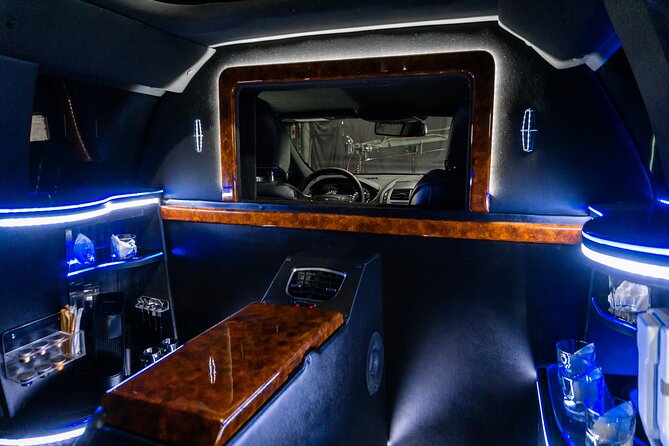 Lincoln Strecth Limo from Costa Mujeres to Cancun Airport - Is $153 good value for two?