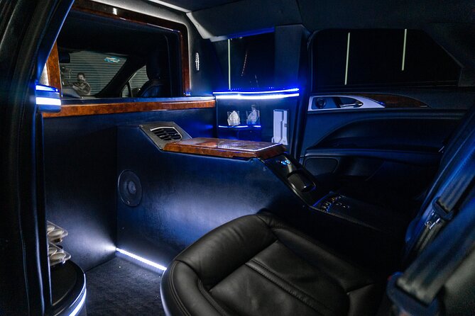Lincoln Strecth Limo from Costa Mujeres to Cancun Airport - Booking and cancellation details