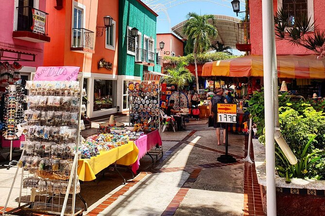 Live the Cancun City Experience! Round Transportation from Cancun - Playa Delfines and the famous Cancun letters