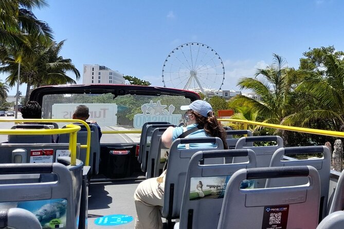 Live the Cancun City Experience! Round Transportation from Cancun - Plaza 28: downtown shopping and better price comparisons