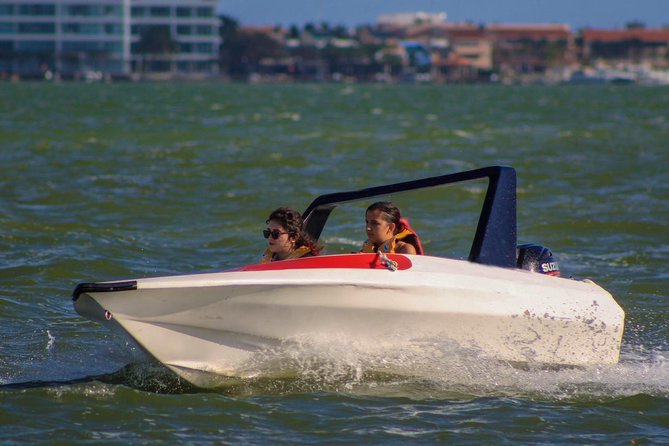 Live the experience of driving an Speedboat & Snorkel in CANCUN - Reaching Punta Nizuc and the Caribbean Sea