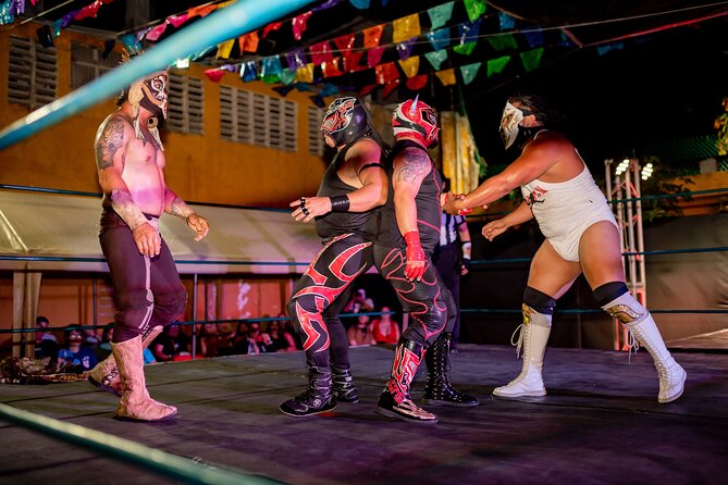 Lucha Libre, Tacos, Margaritas,Tequila and Night Market Tour - Tacos, esquites, and a hands-on tortilla stop