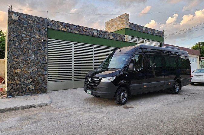 Luxury Airport Transfer: Cancun, Tulum, Playa del Carmen One-Way - A good setup for families with children