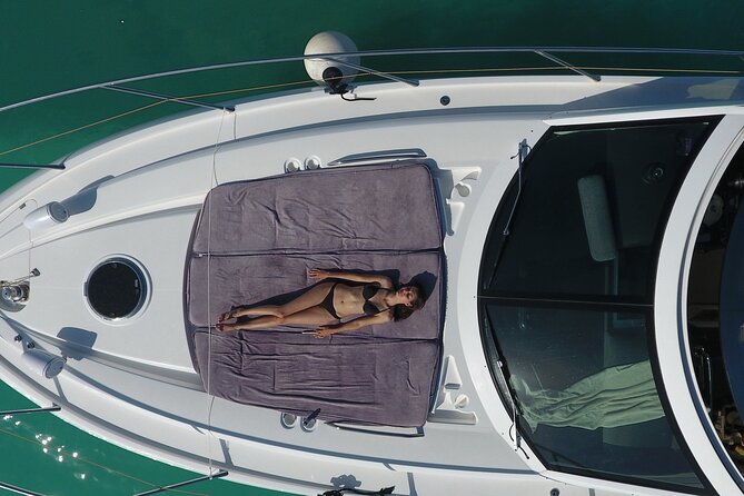 Luxury Sunseeker 50 - 6 hs Cancun - Isla Mujeres (MagicSea-SS) - The crew and the small details that shape the day