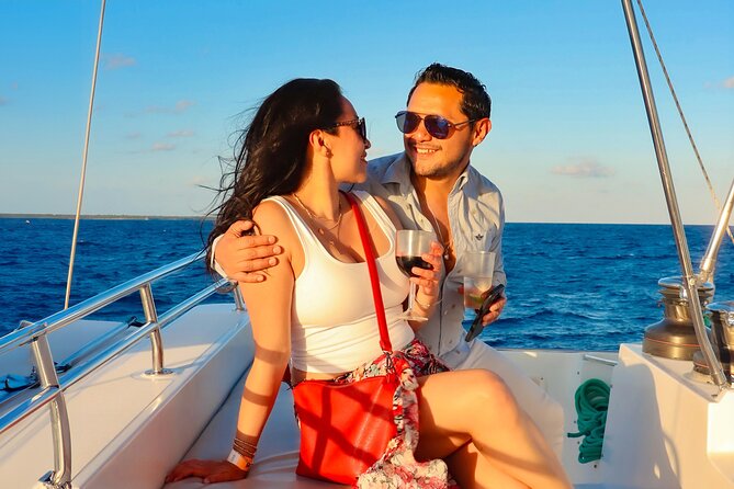 Luxury Sunset Sailing Cruise in Cancun with Light Dinner and Open Bar - Is this really a luxury cruise?