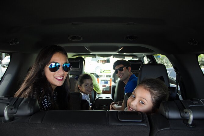 Luxury SUV arrivals from Cancun Airport one way - Key points at a glance