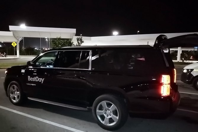 Luxury SUV Private Transfer R/T-Airport-Hotel-Airport- Playa del Carmen - Comfort, privacy, and the group-size question