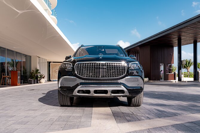 Luxury Transfers in a Mercedes Maybach GLS 600 - What the 30-minute ride includes