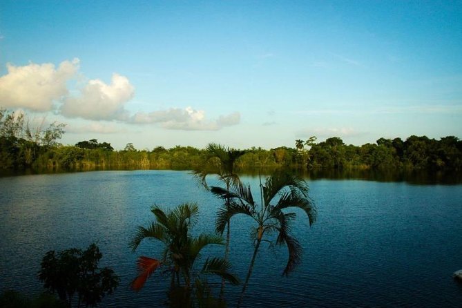 MAGIC BACALAR, 7 Colors Lagoon & Cenote Azul. Transport included - A short look at Bacalar town and San Felipe Fort