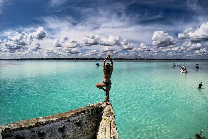 Magical BACALAR TOUR with Pontoon Boat ride. (Transportation + Breakfast + Food) - The two-hour pontoon ride through the Seven Colors Lagoon