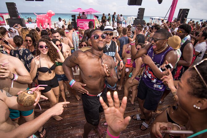Mandala Beach Club Cancun - The beach adds a quieter option