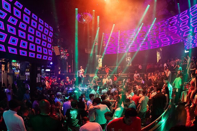 Mandala Cancun NightClub - A Cancun night that starts before 10 PM