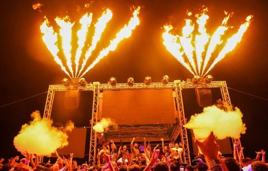 Neon Glow night Beach Party Regular - What the Neon Glow party is really selling