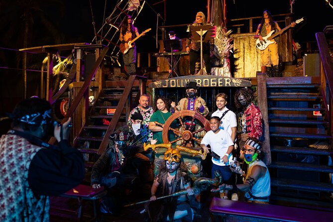 Night Pirate Show in Cancun aboard a Pirate Ship Lobster Dinner - Dinner: lobster, surf and turf, or a child’s plate