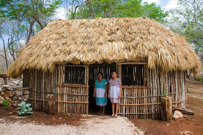 Oncelife experience of CHICHEN ITZA NIGHT SHOW. Cenote and Valladolid included. - Is $179 a fair price?
