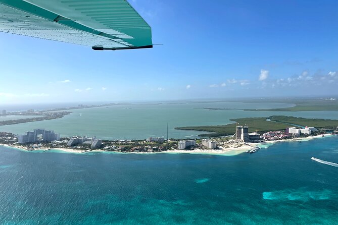 Plane rental Cancun to Cozumel - The 30-minute flight across the peninsula