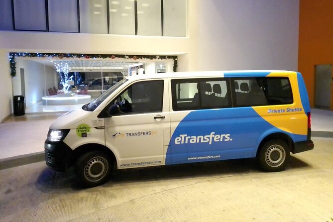 Playa del Carmen Private Transportation From-To Cancun Airport - Finding your driver at Cancun International Airport
