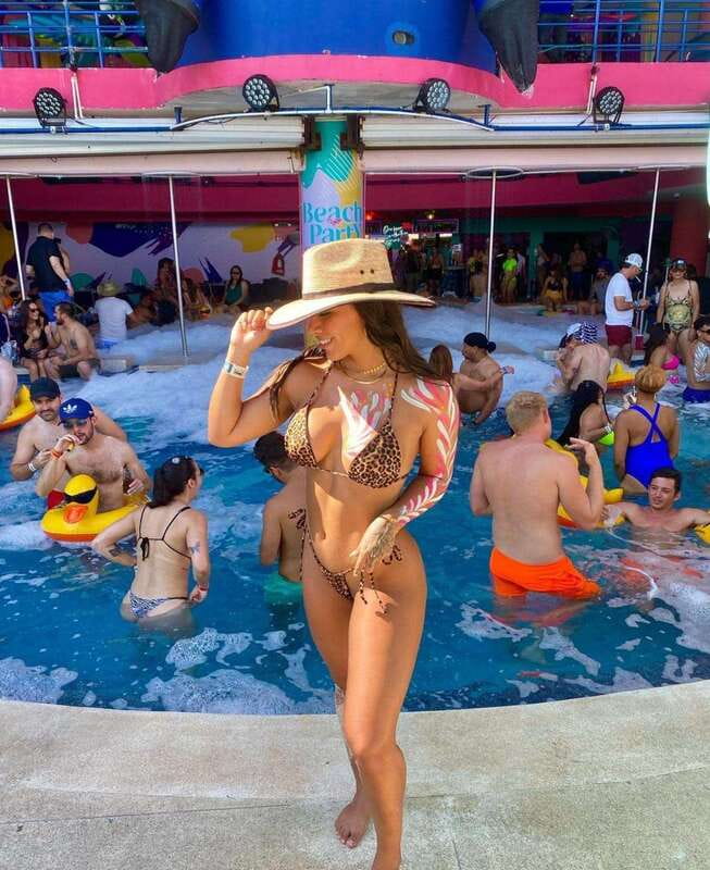 Premium Beach Party Coco Bongo - How to judge the $95 price