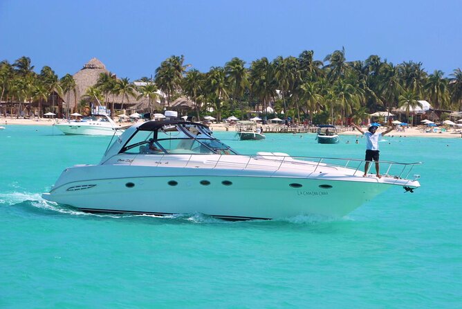 Private 50FT Yacht Rental in Cancún P8 - Snorkeling, swimming, and Playa Norte