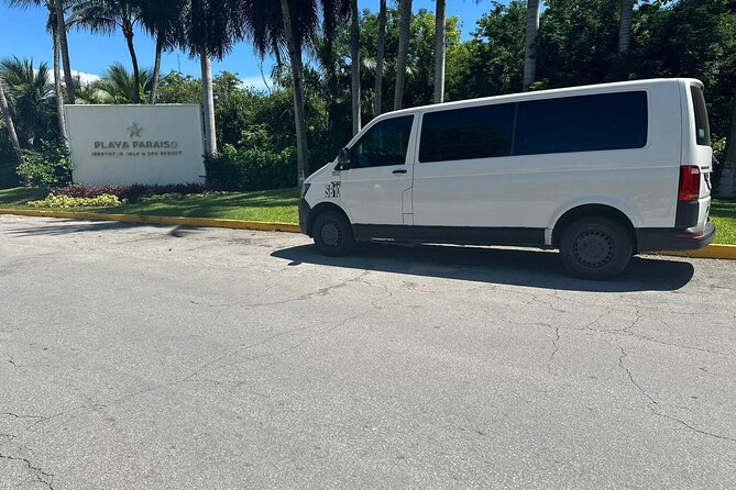 Private Airport Transfer to Cancun Hotel Zone - A quick ride from Cancun Airport to the Hotel Zone