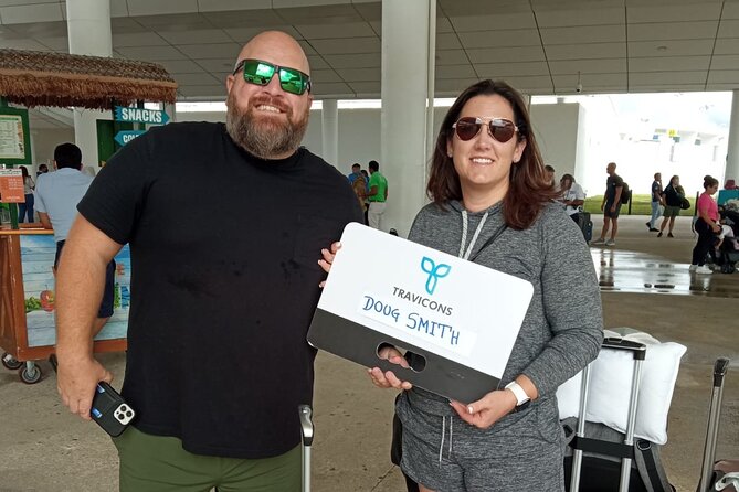 Private Airport Transportation in Mexico - Drinks, air conditioning, and the first taste of vacation