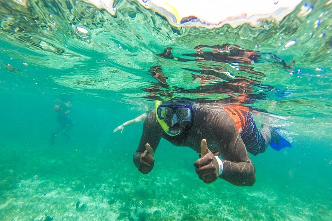 Private Catamaran Tour to Isla Mujeres with Snorkeling from Cancun - Photography and other add-on pressure