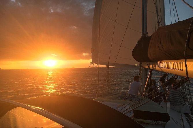 Private Customizable Sailing Tour in Cancun - Sunset sailing and the right departure time