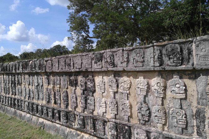 Private Day Tour to Chichen Itza, Coba and Cenote Ik Kil - Chichen Itza: the grand opening stop