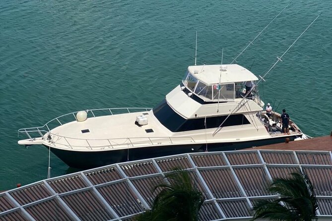 Private Full Day Tour by Yatch in Cancún - Which booking length works best?