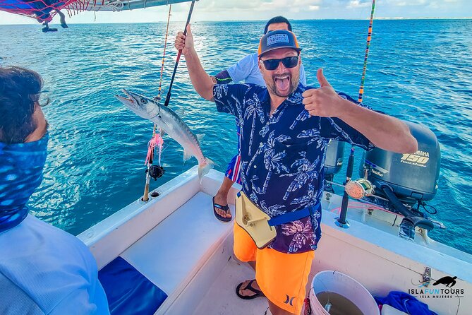Private Inshore Fishing Experience in Isla Mujeres and Cancún - Drinks, sandwiches, and what to bring